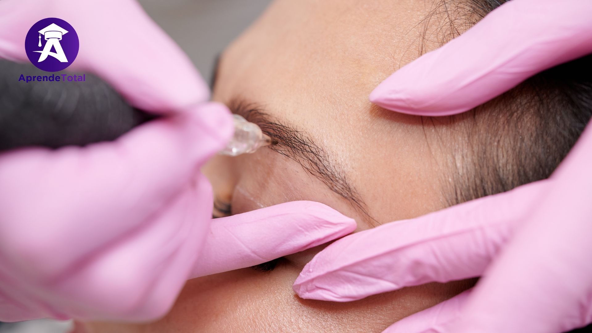 3 Métodos poderosos para cómo aprender Microblading desde casa